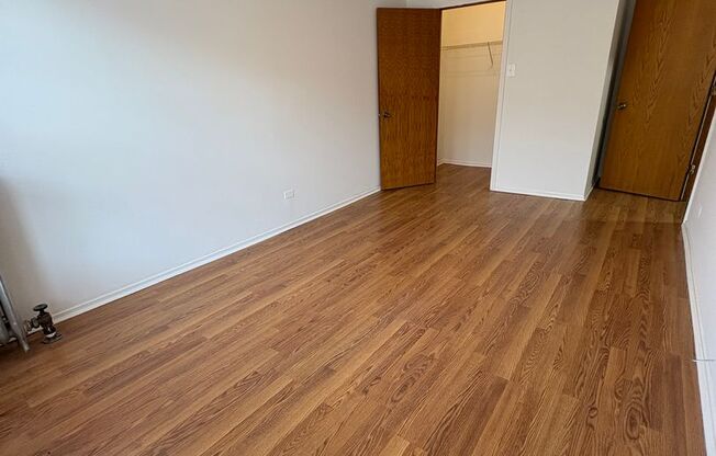 3 beds, 1 bath, 1,003 sqft, $1,225, Unit CA 143.5-3W