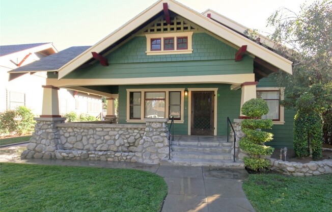 3908 Elmwood Court