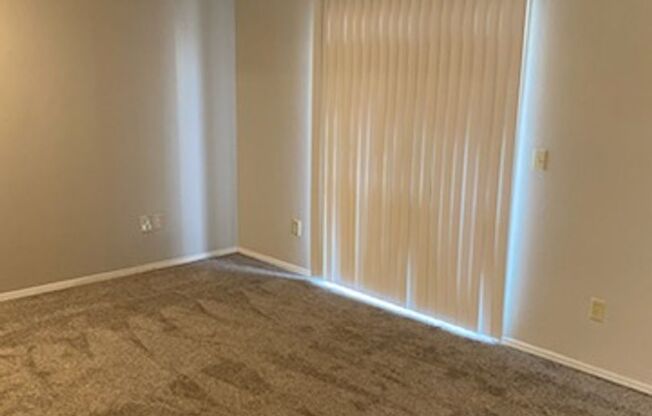 Studio, 1 bath, 520 sqft, $560, Unit 2604-106