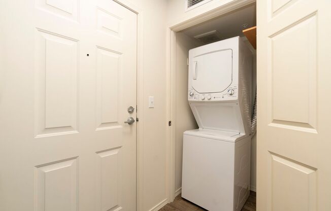 1 bed, 1 bath, 658 sqft, $1,995, Unit 5-A