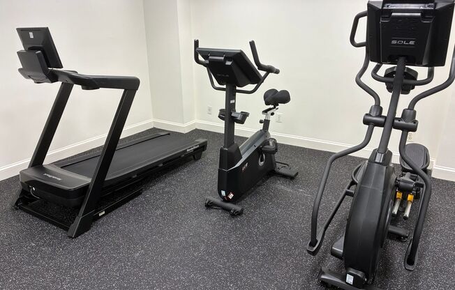 Studio, 1 bath, 460 sqft, $1,995, Unit H203