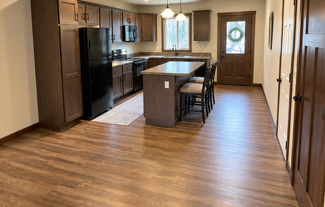122-124 Hickory Lane