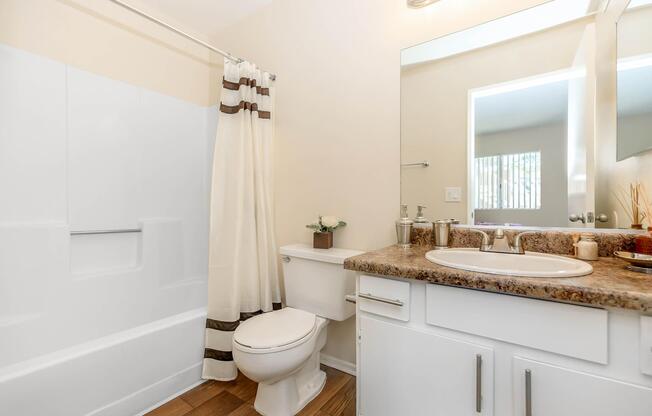 SPACIOUS BATHROOM