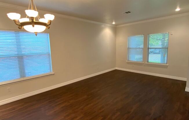 Texas has the largest bedrooms! $200.00 off first month's rent!