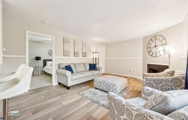 1 bed, 1 bath, 650 sqft, $1,099