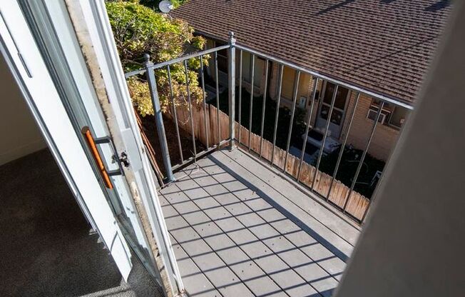 1 bed, 1 bath, 600 sqft, $1,125, Unit 09