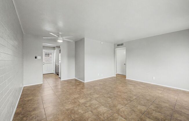 Alexsi Apartments