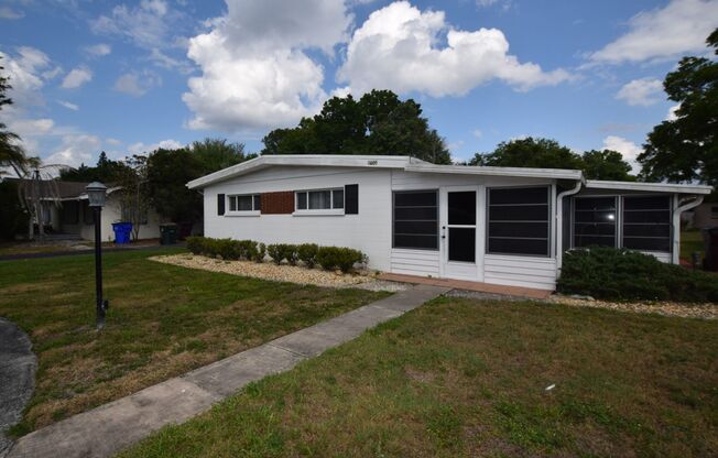 Beautiful 3 bedrooms/ 2 baths Single Family Home for rent at 1609 Louisiana Ave. St. Cloud, FL 34769.