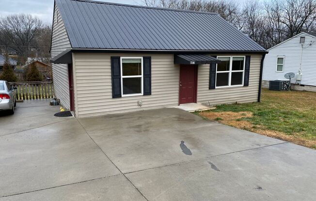 City of Alcoa 37701 - 2 bedroom 1 bath home - Call or text Tim Tipton (865) 806-7255