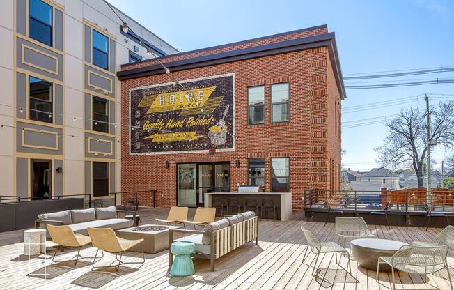 1 bed, 1 bath, $1,261, Unit 1050 N 4th St. Apt. 202