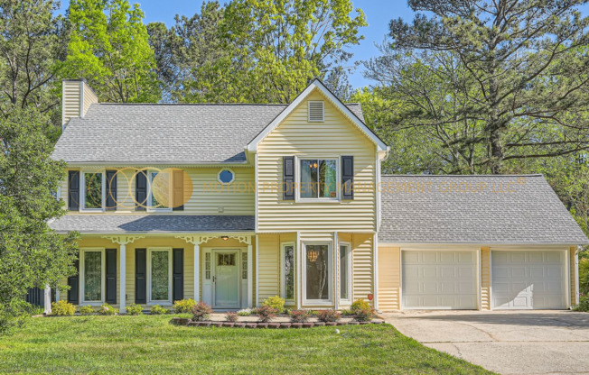 The Space to Settle In. The Ease of Moving In. | Furnished 3-Bedroom Home in Mableton.