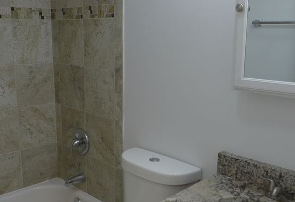 1 bed, 1 bath, 640 sqft, $1,650, Unit 404