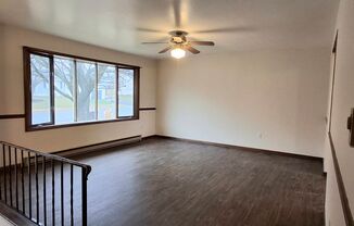 3 beds, 1.5 baths, $1,550