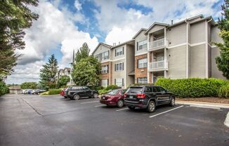 2 beds, 2 baths, $1,900, Unit # 221