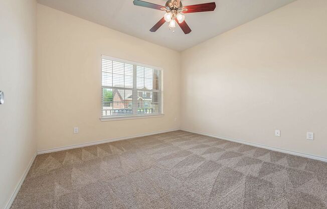 Available August 2026! 4 Bed, 3 Bath in Horse Haven Estates!!