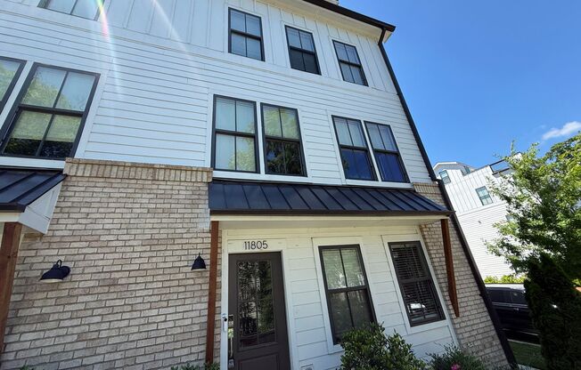Beauitiful Home in the heart of Ballantyne!!