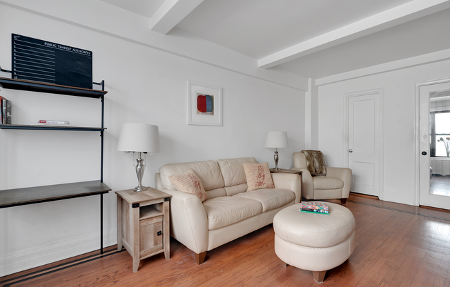 Studio, 1 bath, $3,000, Unit 14E