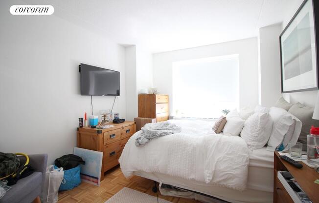 2 beds, 2 baths, $6,800, Unit 4D