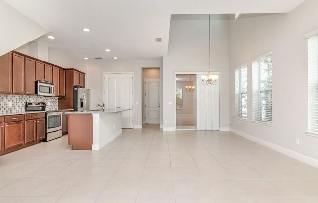 Beautiful 3 Bed/2.5 Bath Townhome for Rent in Laureate Park!