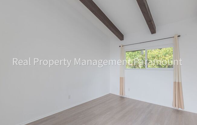 Don't miss out! 2 Bed 2 bath ready to go!