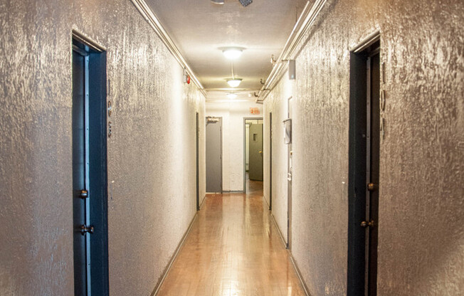 SYN - Warwick Apartments