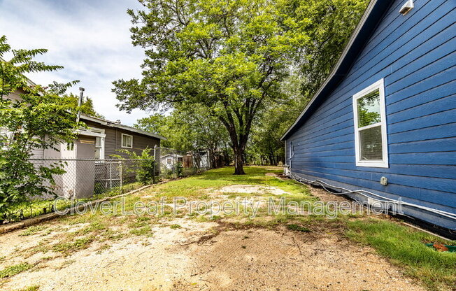 2735 PECAN VLY DR