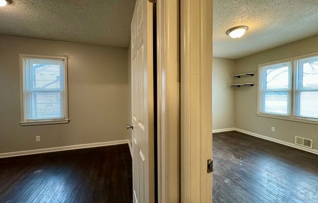 3 beds, 1 bath, $995