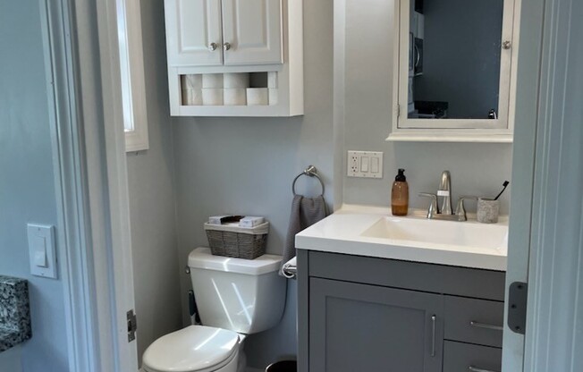 1 bed, 1 bath, 700 sqft, $1,900, Unit 1