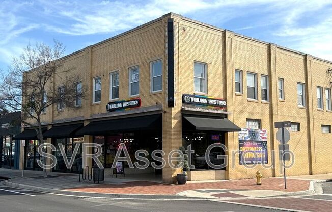 11 E 7 ST