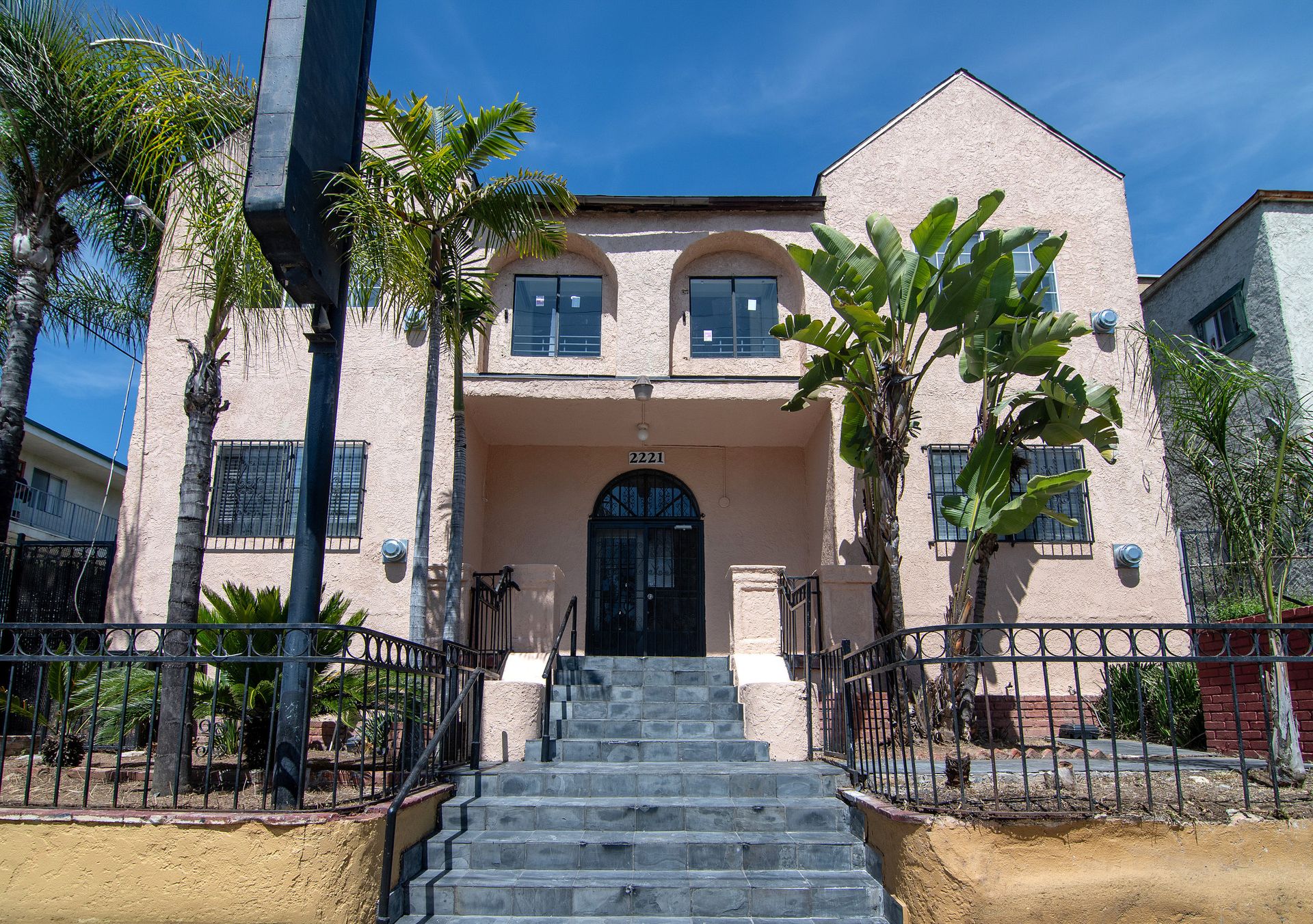 Michigan Avenue Apartments