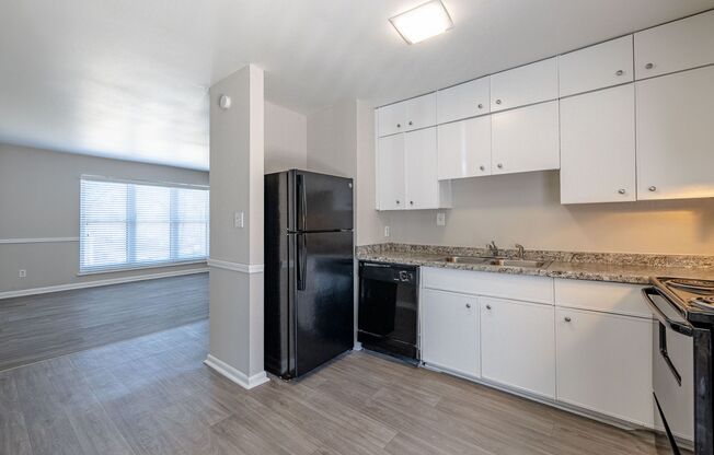 2 beds, 1 bath, 836 sqft, $1,340, Unit 1532-C