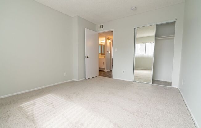 2 beds, 2 baths, 900 sqft, $2,198, Unit 212