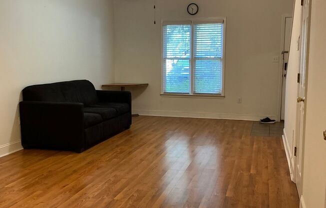 1 Bedroom/2 .5 Bath Condo located in River Station Condominiums!