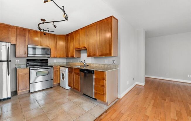 5630 Pershing Ave, #40, St. Louis, MO  63112