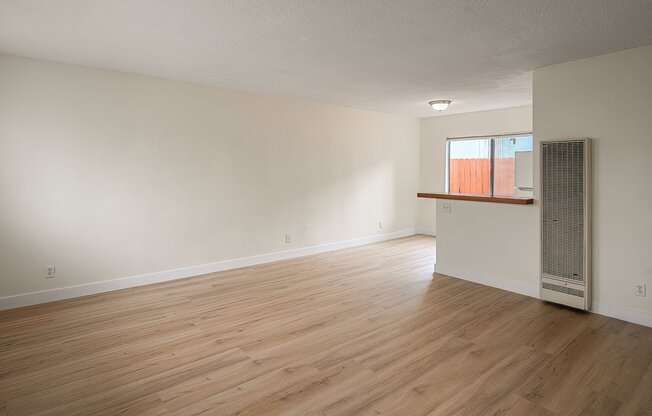 1315 OCEAN PARK BLVD