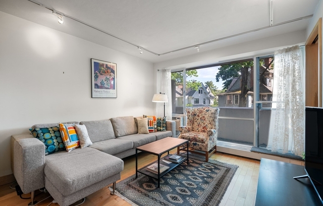 1 bed, 1 bath, 498 sqft, $3,300, Unit 302