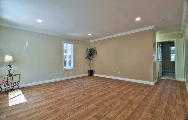 large Living Room at Sunnyvale Town Center, Sunnyvale, CA, 94086