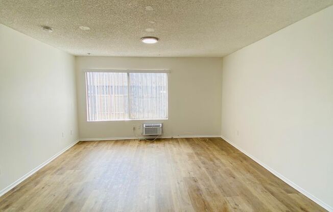 Studio, 1 bath, 465 sqft, $1,995, Unit 107