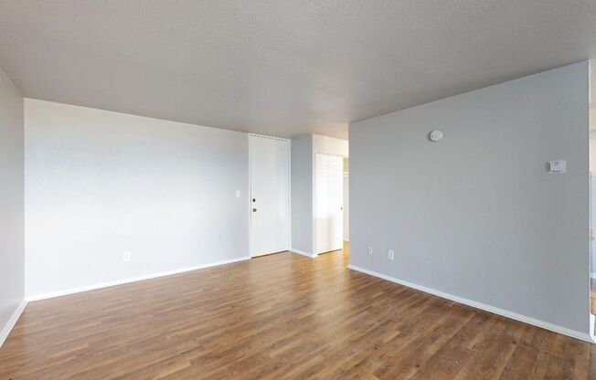 1 bed, 1 bath, 778 sqft, $945, Unit 11600 East 16th Ave #8