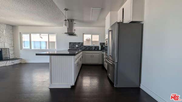 2 beds, 2 baths, 14,117 sqft, $5,200, Unit A2