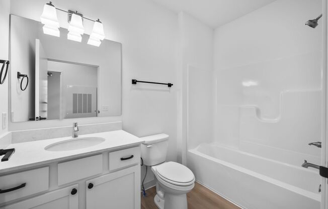 2 beds, 2 baths, 965 sqft, $1,600, Unit 332