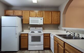 2 beds, 2.5 baths, $1,600