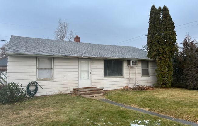 Cute 3 bedroom 1 bath Home for Rent in Ephrata