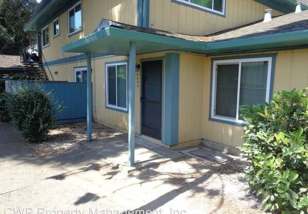 2 beds, 1 bath, $2,290