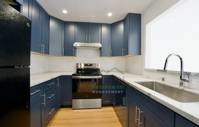 100 MARIN CTR DR
