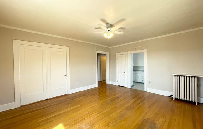 Studio, 1 bath, 400 sqft, $1,495, Unit 415