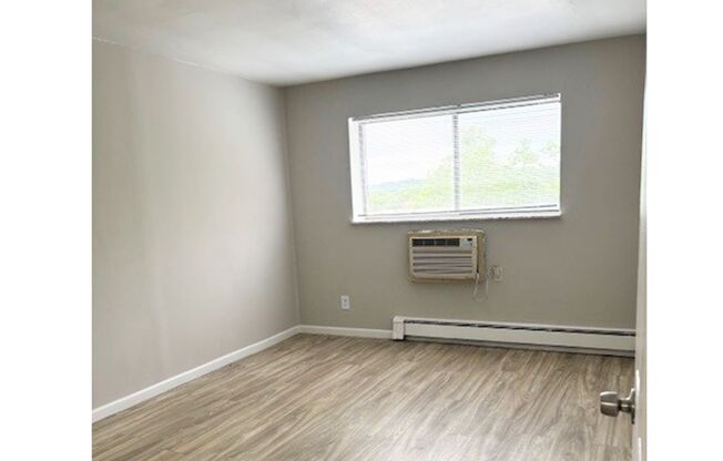 1 bed, 1 bath, 560 sqft, $815, Unit 3253-101