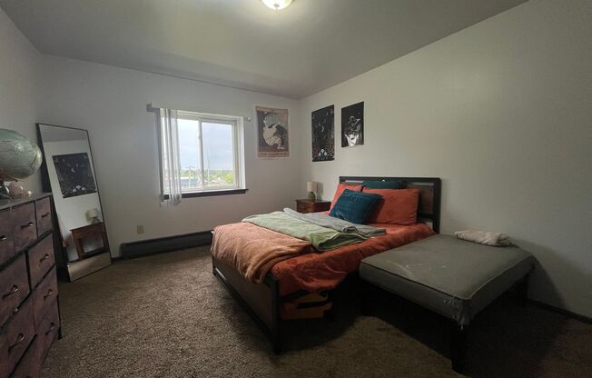 1 bed, 1 bath, $1,095, Unit 112