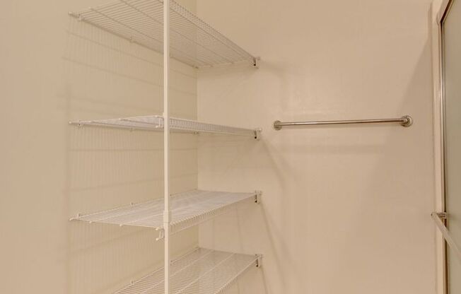 3 beds, 2 baths, 1,850 sqft, $2,275