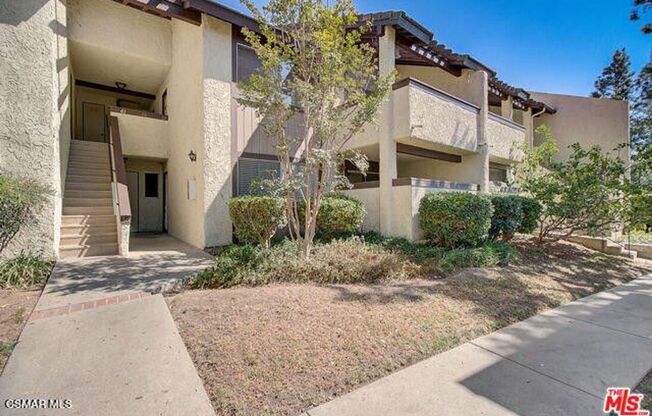 Welcome to this charming 1 bedroom+1 bathroom